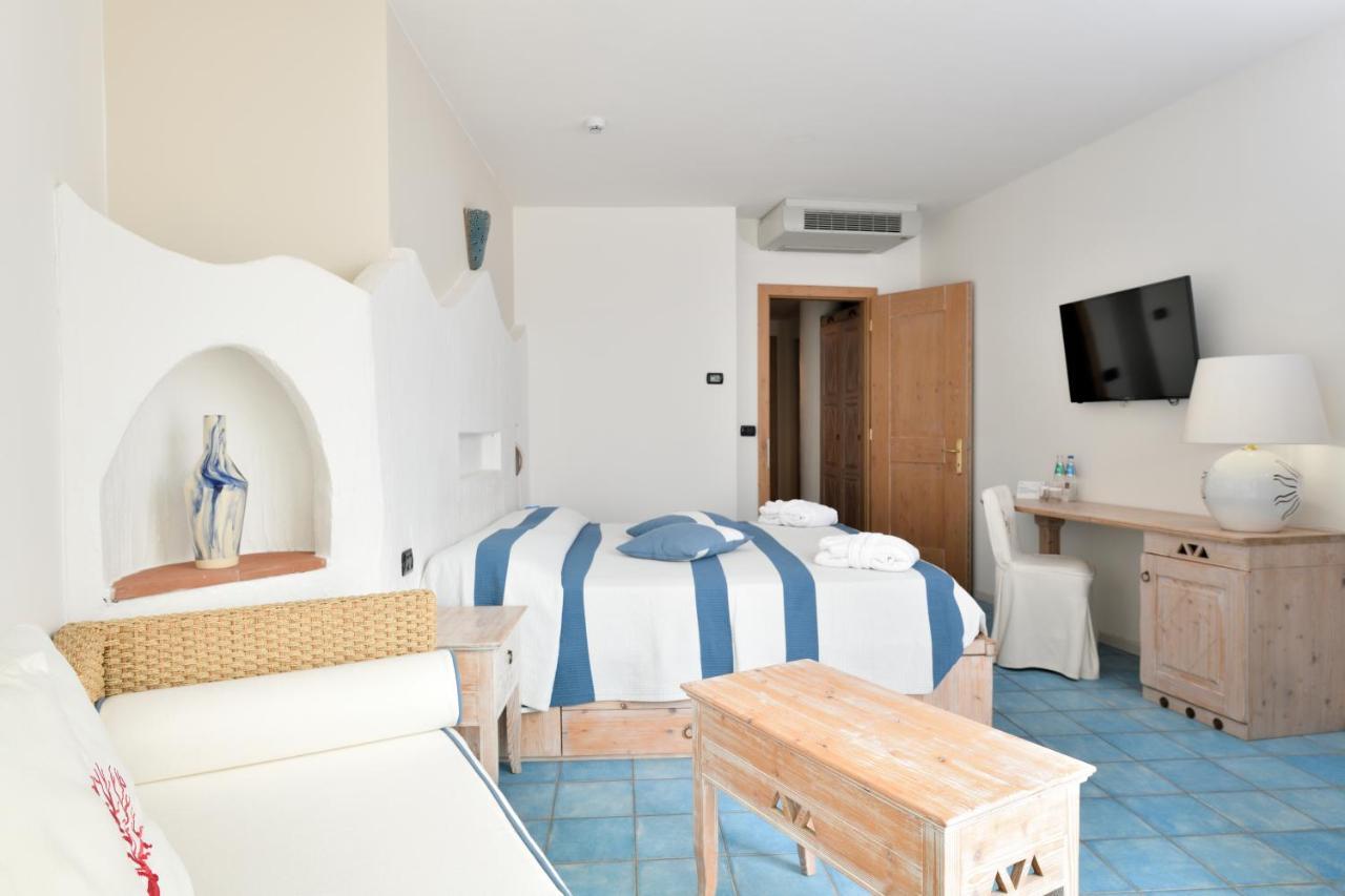 Hotel Resort & Spa Baia Caddinas Golfo Aranci Exterior foto