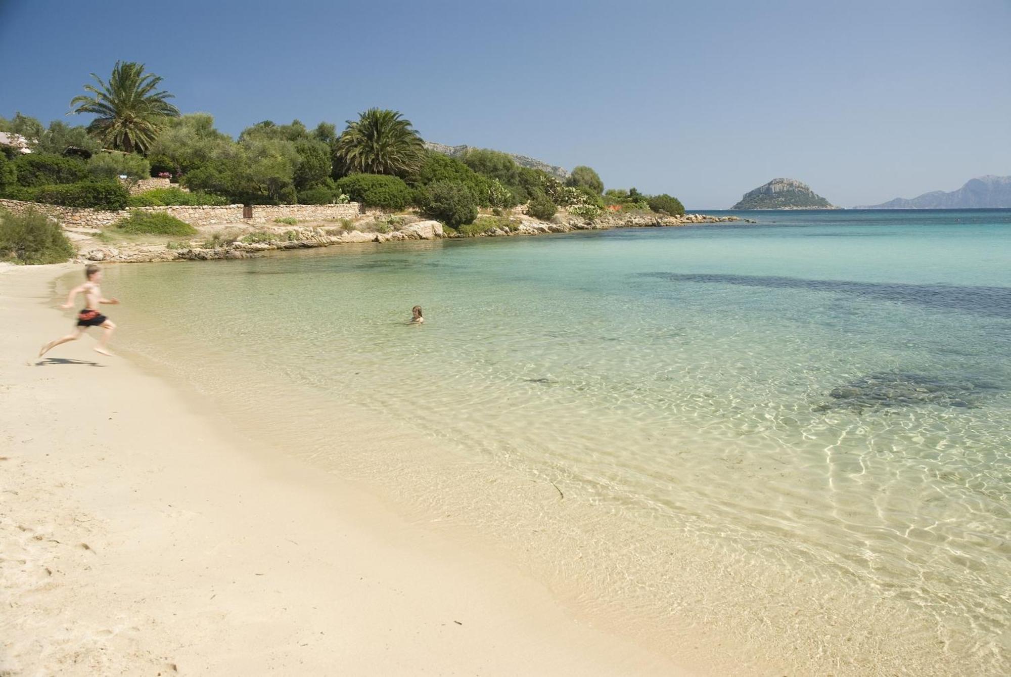 Hotel Resort & Spa Baia Caddinas Golfo Aranci Exterior foto
